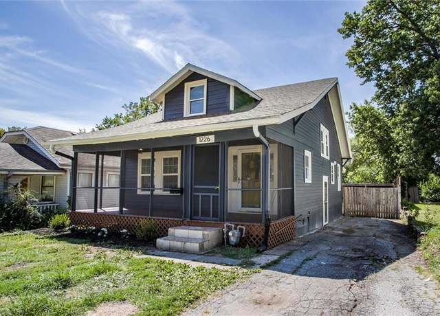 Property at 1226 S Cedar Ave, Independence, MO 64052, 4 beds, 3 baths