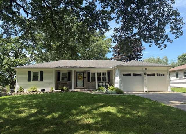 Property at 5222 Bond St, Shawnee, KS 66203, 3 beds, 2 baths
