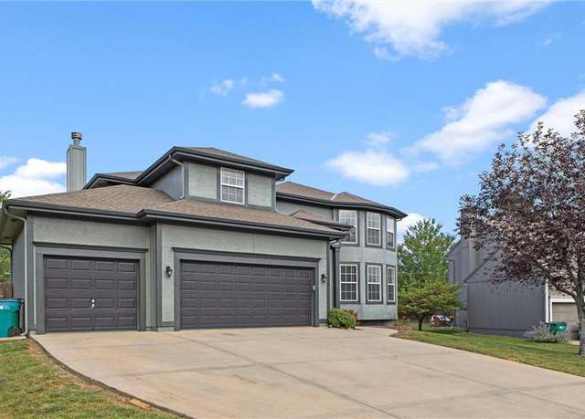 Property at 19452 W 209th Ter, Spring Hill, KS 66083, 4 beds, 2.5 baths