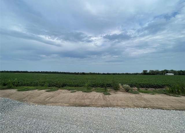 Property at Lot 6 Smasal Rd & Cedar Park Dr, Sedalia, MO 65301