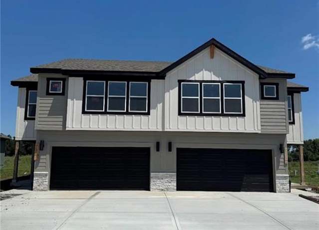 Property at 19704 W 195th Pl, Spring Hill, KS 66083, 3 beds, 3 baths