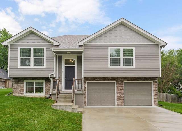 Property at 3508 NE 82nd St, Kansas City, MO 64119, 3 beds, 2 baths