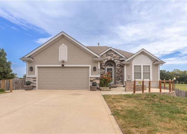 Property at 925 Porter Ridge N/A, Kearney, MO 64060, 4 beds, 4 baths