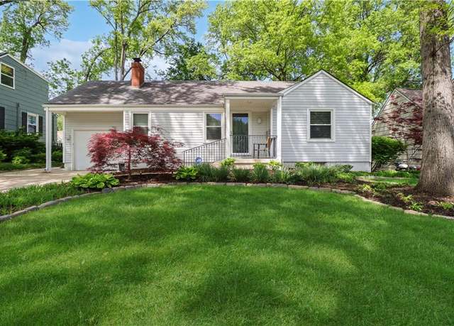 Property at 3912 W 68th St, Prairie Village, KS 66208, 2 beds, 2.5 baths