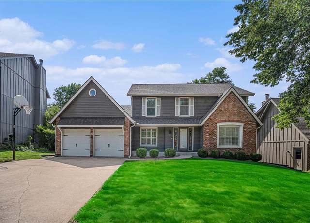 Property at 11512 Newton St, Overland Park, KS 66210, 4 beds, 2.5 baths