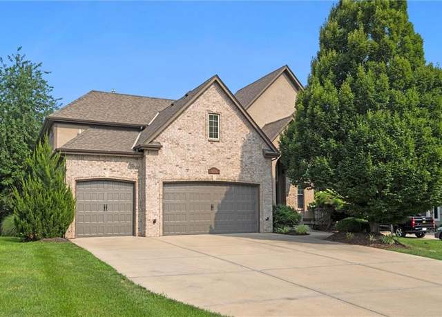Property at 16305 Goddard St, Overland Park, KS 66221, 5 beds, 4.5 baths