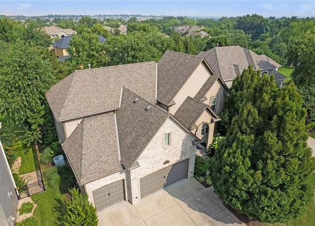Property at 16305 Goddard St, Overland Park, KS 66221, 5 beds, 4.5 baths