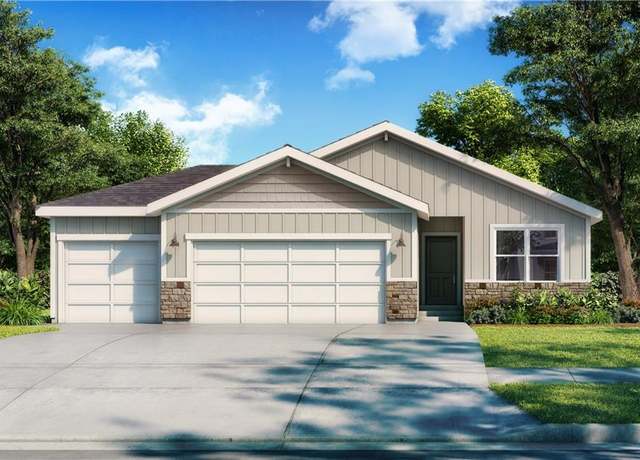 Property at 810 Glenn Cir, Raymore, MO 64083, 2 beds, 2 baths