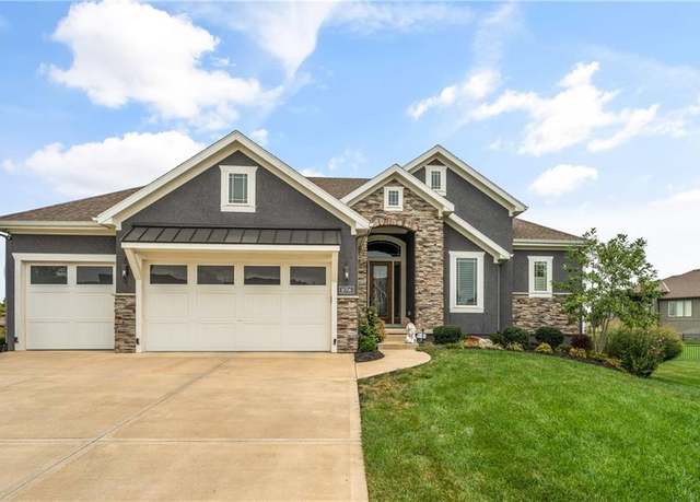 Property at 10706 W 171st Ter, Overland Park, KS 66221, 4 beds, 3 baths