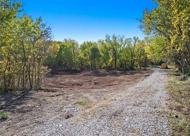 Property at 24345 State Ave, Tonganoxie, KS 66086