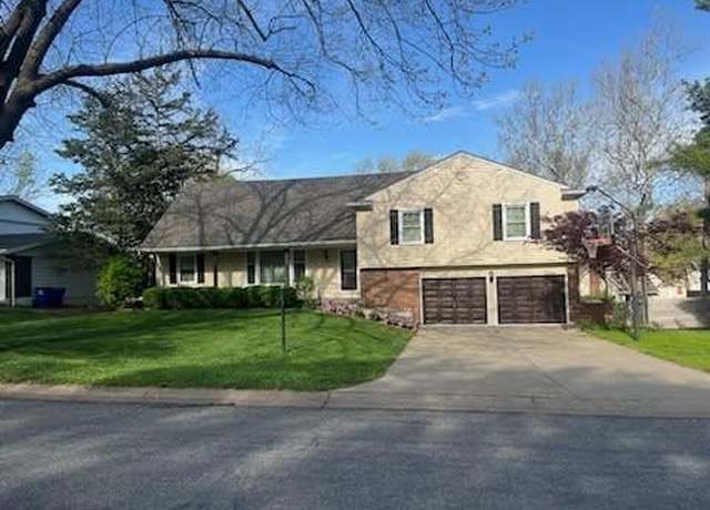 Property at 8738 Horton St, Overland Park, KS 66207, 4 beds, 3 baths