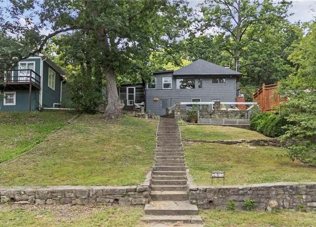 Property at 205 Lake Forest Dr, Bonner Springs, KS 66012, 3 beds, 1 bath