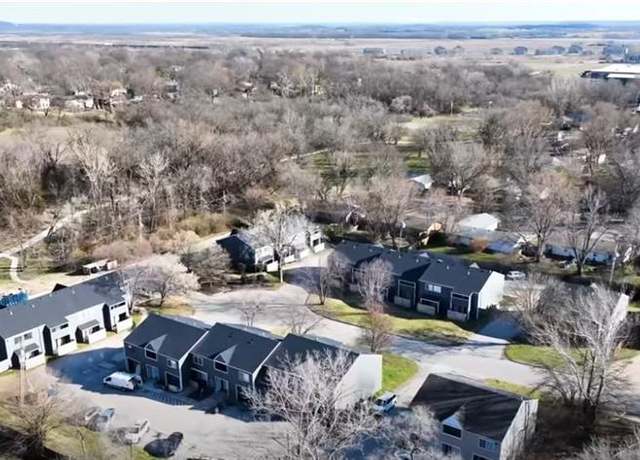 Property at 1506 W 25th Ct Unit E5, Lawrence, KS 66046, 2 beds, 1 bath