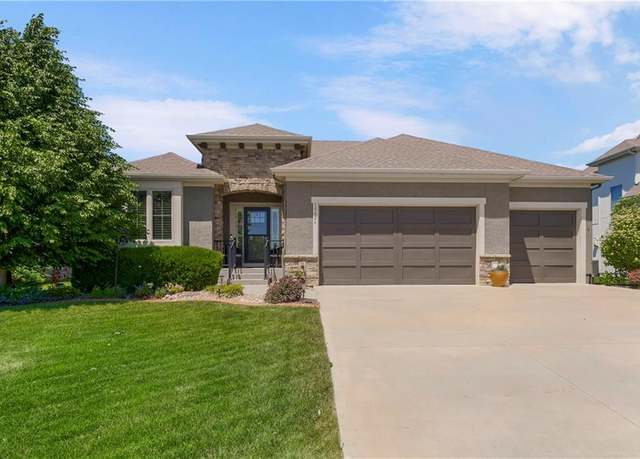 Property at 15826 W 165th Ter, Olathe, KS 66062, 4 beds, 3 baths