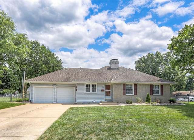 Property at 5005 S Woodside Ave, Independence, MO 64055, 3 beds, 2.5 baths