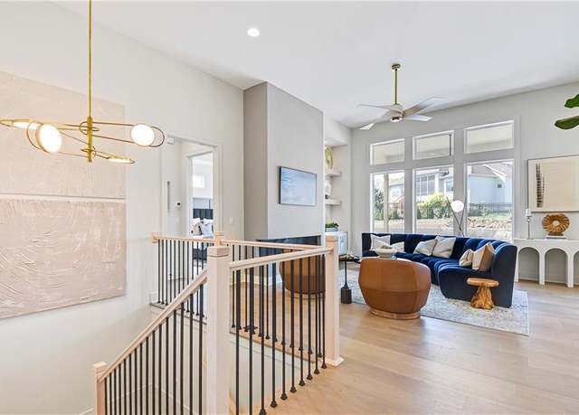 Property at 25070 W 98th Pl, Lenexa, KS 66227, 5 beds, 3 baths