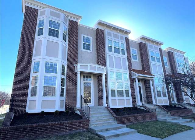 Property at 2915 Gentry Park St, North Kansas City, MO 64116, 3 beds, 2.5 baths