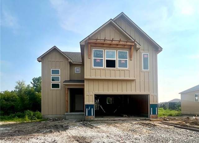 Property at 18773 188th Ter, Spring Hill, KS 66083, 4 beds, 2.5 baths