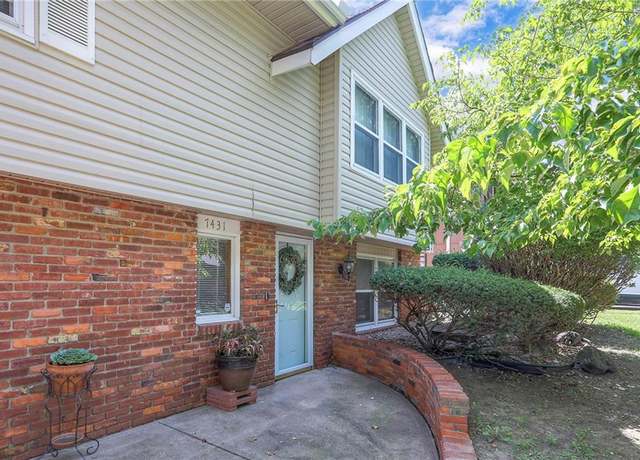 Property at 7431 E 100th Ter, Kansas City, MO 64134, 4 beds, 2.5 baths