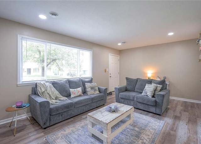 Property at 11224 Mckinley Ave, Kansas City, MO 64134, 3 beds, 2 baths