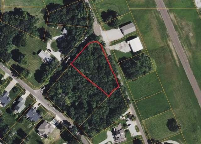 Property at 1741 Gulfstream Dr, Gallatin, MO 64640
