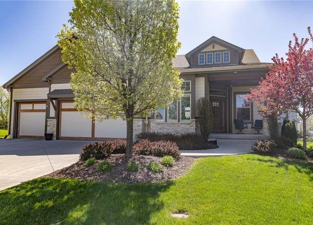 Property at 2307 179th Ter W, Overland Park, KS 66085, 4 beds, 3 baths