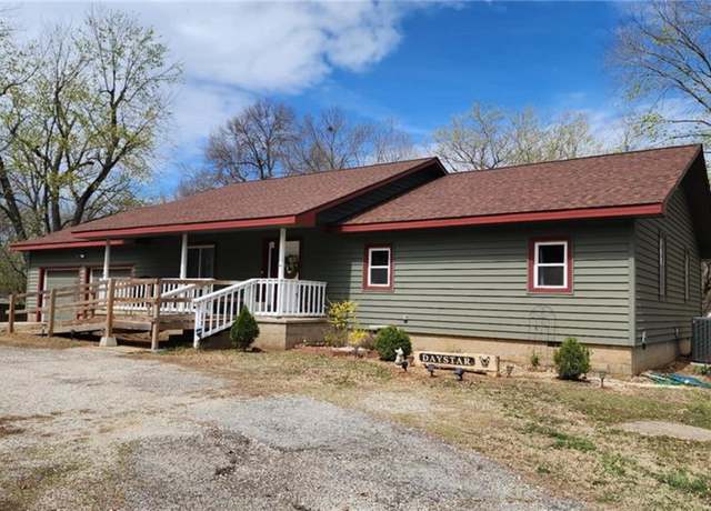 Property at 6539 Quaker Rd, Galena, KS 66739, 3 beds, 2 baths