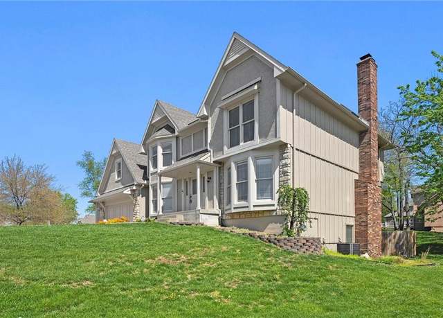 Property at 7801 N Prospect Ave, Kansas City, MO 64118, 4 beds, 4.5 baths