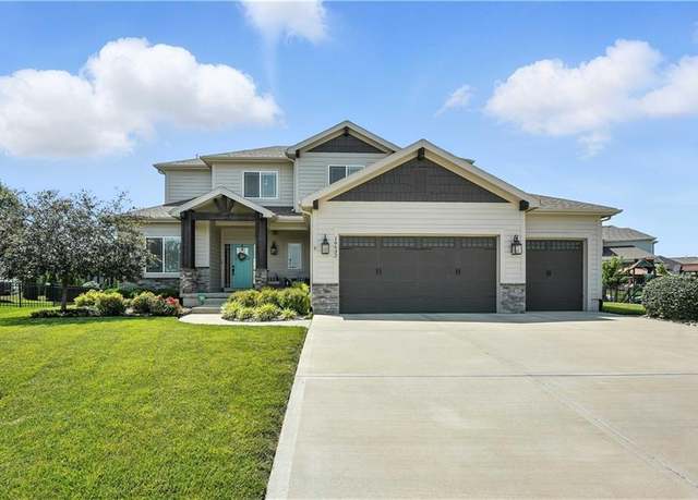 Property at 16632 S Schweiger Dr, Olathe, KS 66062, 5 beds, 4.5 baths