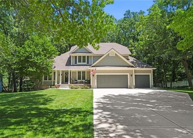 Property at 3405 NW Pink Hill Cir, Blue Springs, MO 64015, 4 beds, 4.5 baths