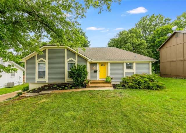 Property at 6613 E 123rd Ter, Grandview, MO 64030, 3 beds, 3 baths