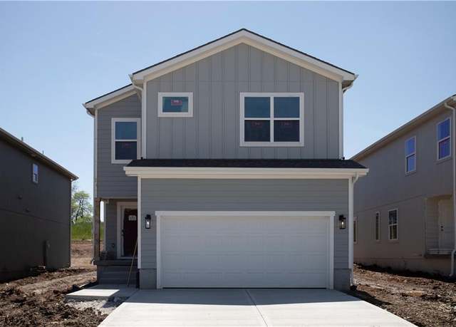 Property at 709 Glenn Cir, Raymore, MO 64083, 4 beds, 2.5 baths