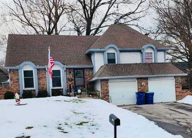 Property at 4722 Switzer Rd, Shawnee, KS 66203, 4 beds, 4 baths