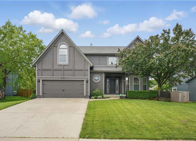 Property at 14906 Horton St, Overland Park, KS 66223, 4 beds, 3.5 baths
