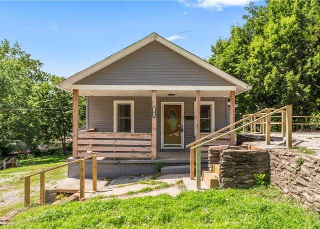 Property at 1205 E Parker Ave, Independence, MO 64050, 2 beds, 2 baths