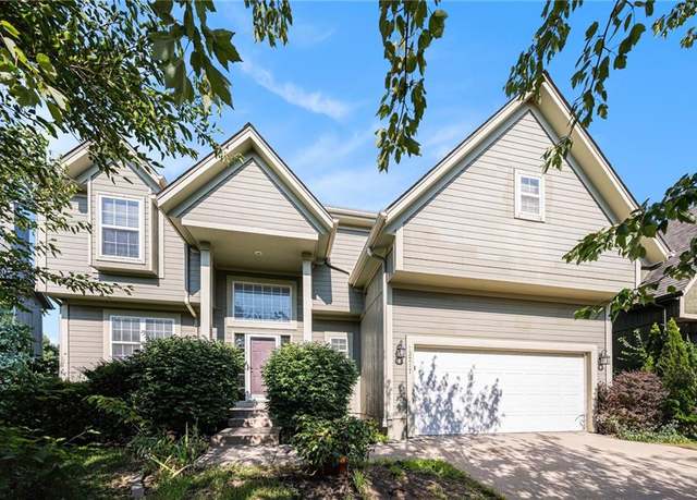 Property at 13217 Noland St, Overland Park, KS 66213, 4 beds, 2.5 baths