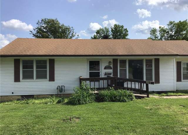 Property at 16001 E 2nd St, Independence, MO 64050, 2 beds, 1 bath
