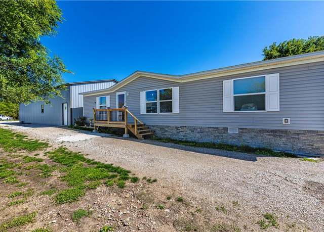 Property at 549 N Linn Valley Dr, Linn Valley, KS 66040, 3 beds, 2 baths