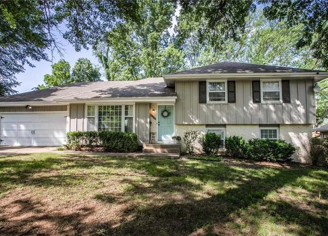 Property at 12508 Valley Brooke Dr, Grandview, MO 64030, 4 beds, 2 baths