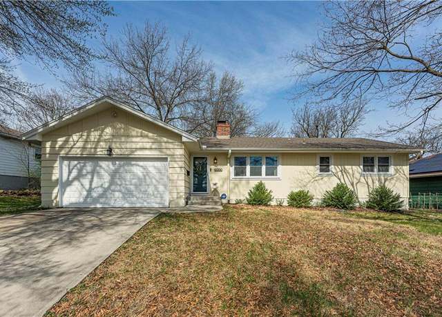 Property at 10000 Tracy Ave, Kansas City, MO 64131, 3 beds, 2 baths