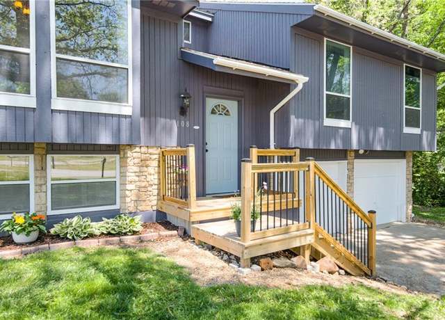 Property at 108 NW 105th St, Kansas City, MO 64155, 3 beds, 1.5 baths