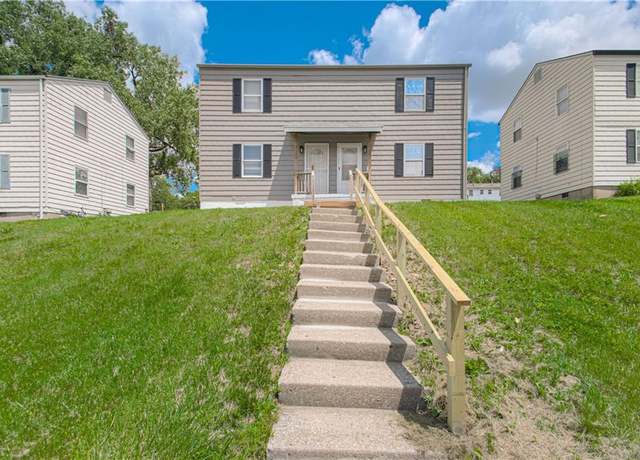 Property at 2218 Monroe Ave, Kansas City, MO 64127, 4 beds, 2 baths