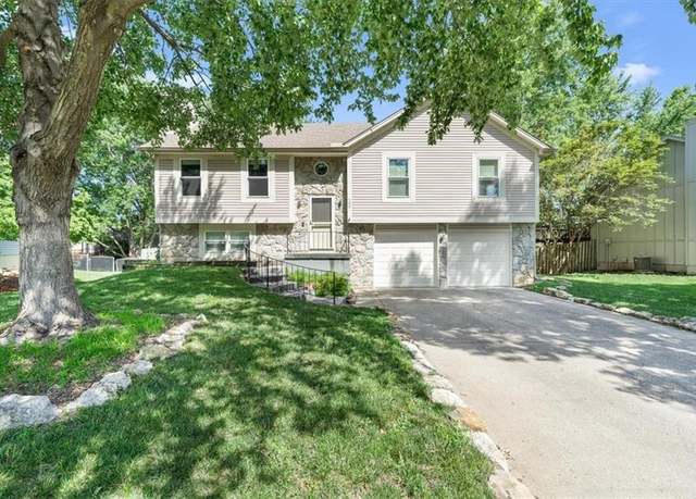 Property at 402 Airway Cir, Belton, MO 64012, 3 beds, 3 baths