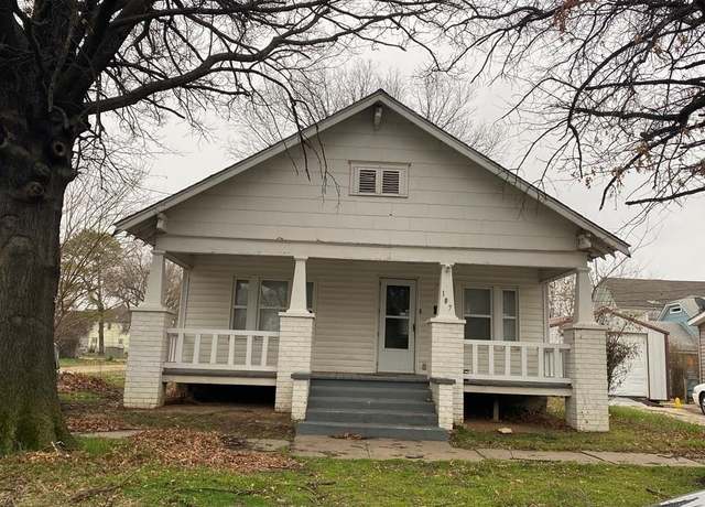 Property at 107 Maple St, Coffeyville, KS 67337, 1 bed, 1 bath