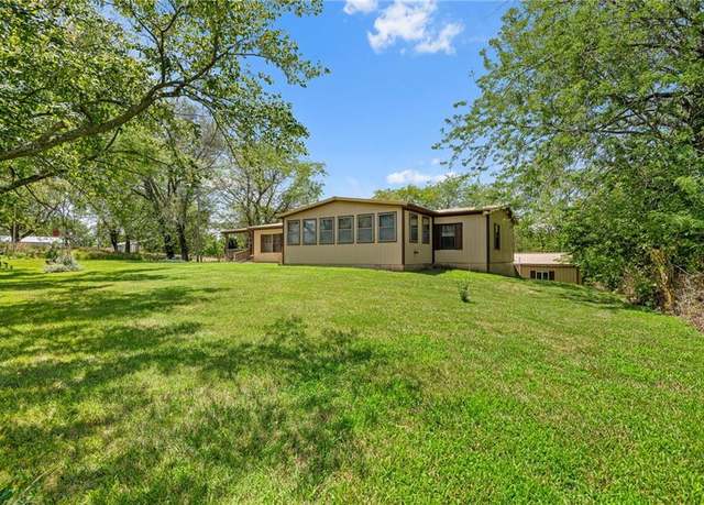Property at 4251 Old Stage Rd, Higginsville, MO 64037, 2 beds, 2 baths