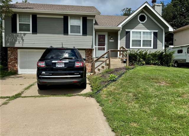 Property at 1116 SE Sunnyside School Rd, Blue Springs, MO 64014, 3 beds, 2 baths