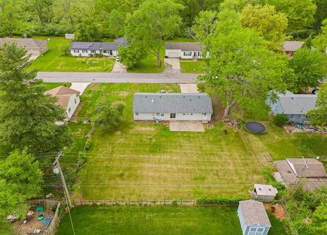 Property at 11715 Drury Ave, Kansas City, MO 64137, 3 beds, 1.5 baths