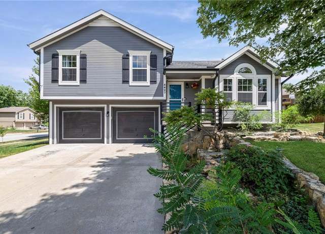 Property at 5627 N Richmond Ave, Kansas City, MO 64119, 3 beds, 3 baths