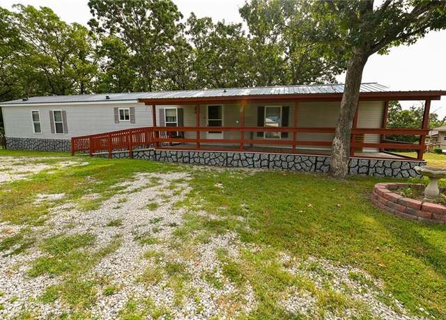 Property at 26551 Easy St, Pittsburg, MO 65724, 3 beds, 2 baths
