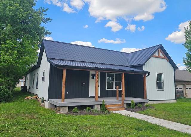 Property at 313 E 4th Ave, Garnett, KS 66032, 3 beds, 2 baths